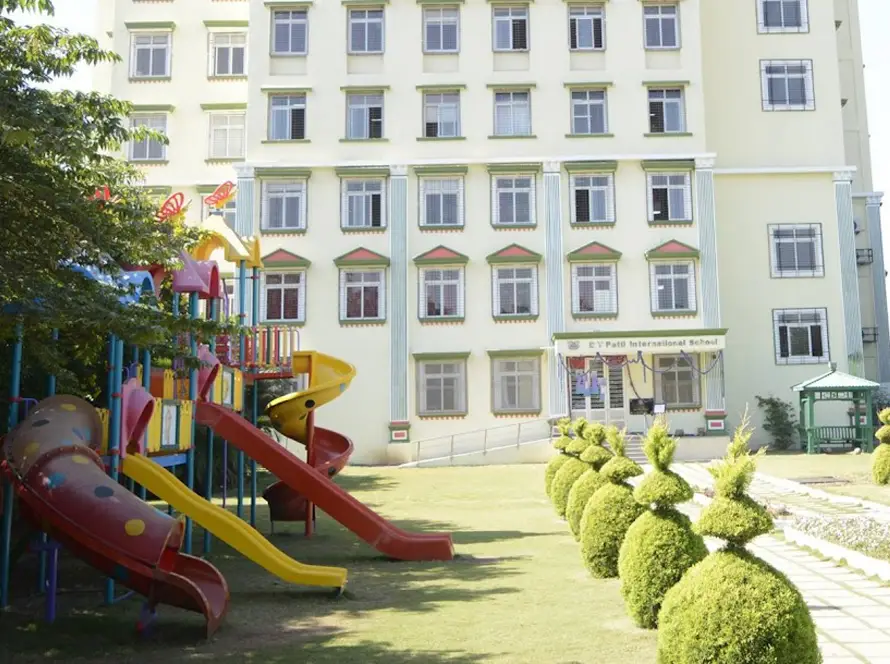 D Y Patil International School