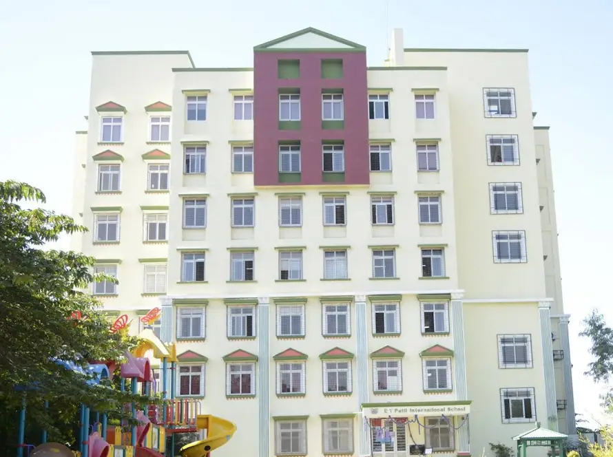 D Y Patil International School